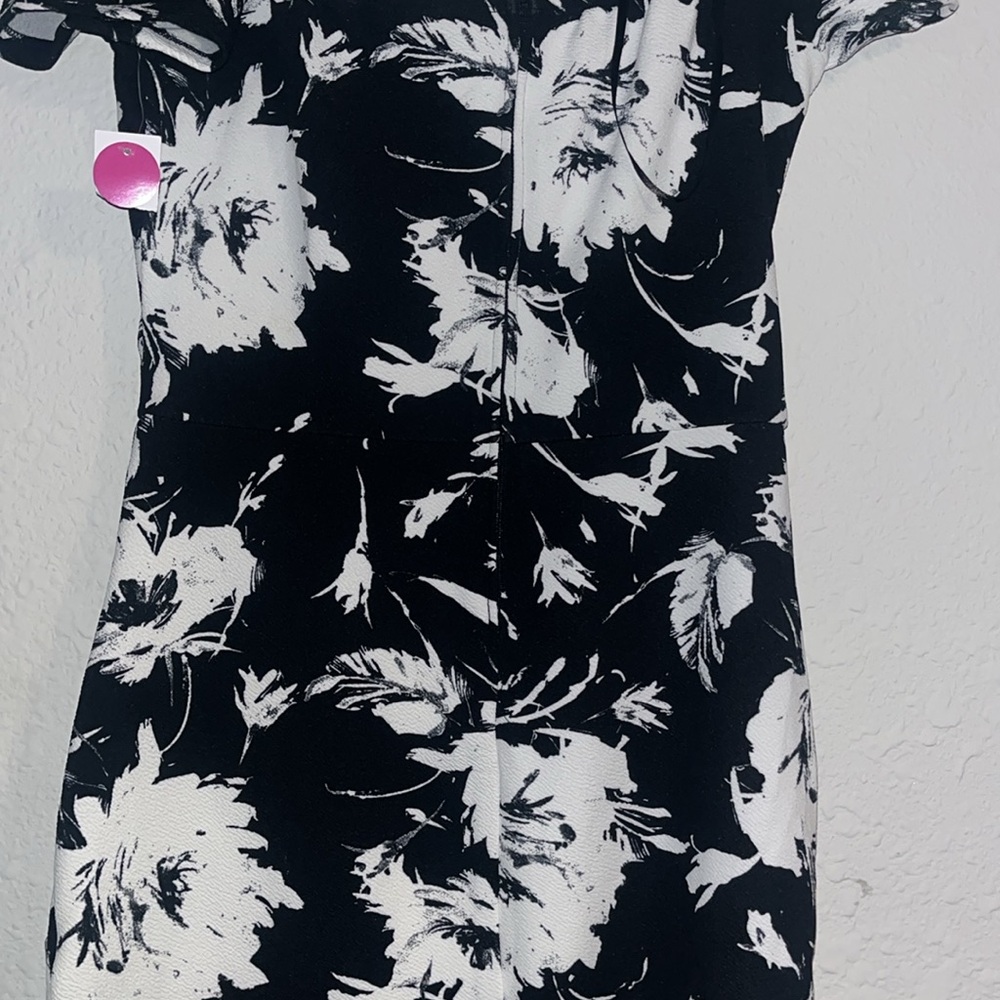 Floral Black and White Off The Shoulder Mini Dress - Picture 7 of 8